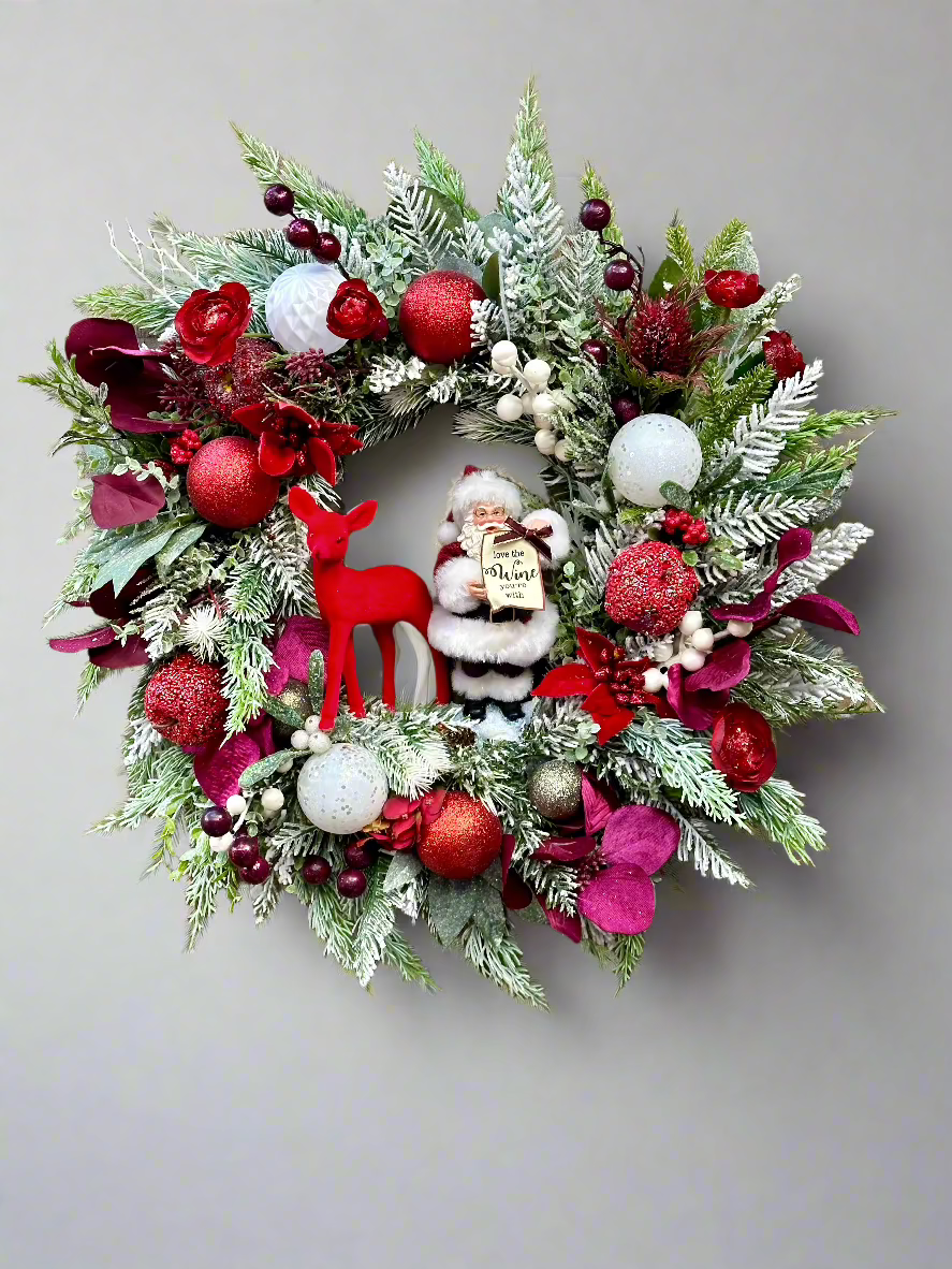 WINE O’CLOCK Christmas Wreath