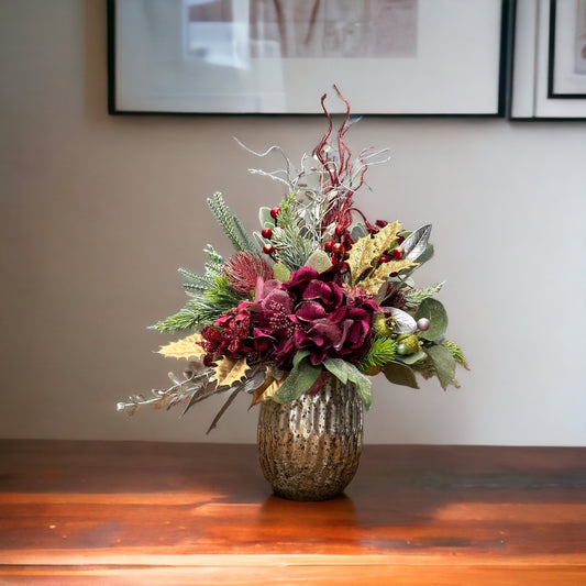 Shiraz Christmas Sparkle Arrangement