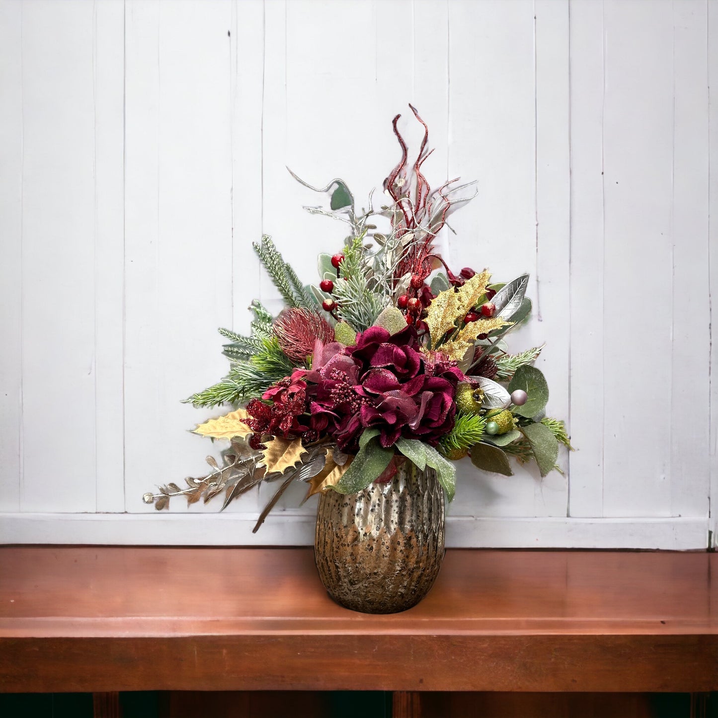 Shiraz Christmas Sparkle Arrangement
