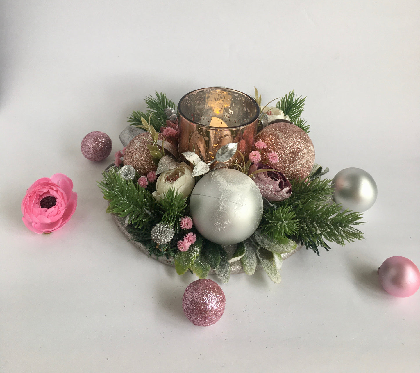 Delicate Elegance Candle Holder