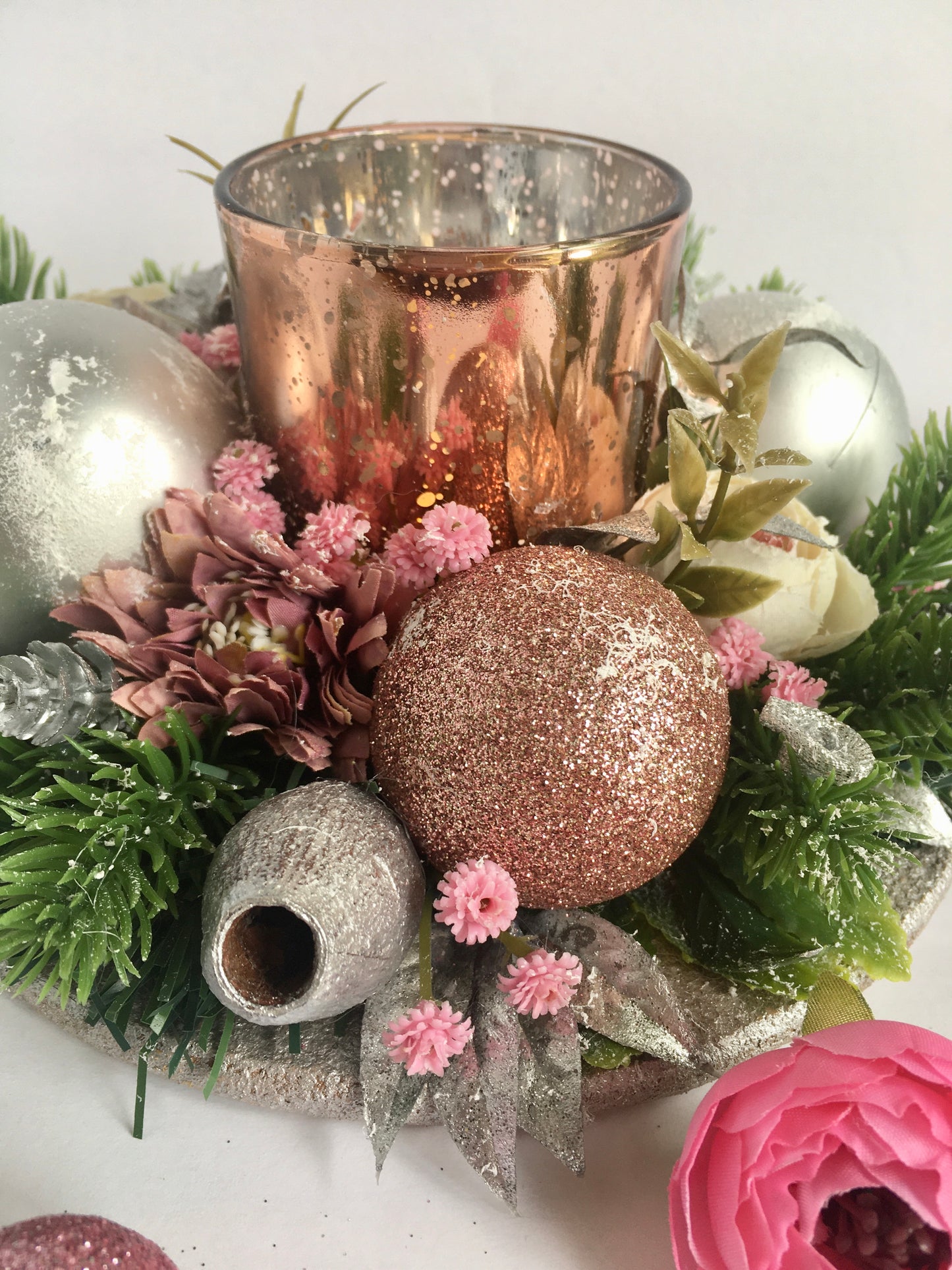 Delicate Elegance Candle Holder