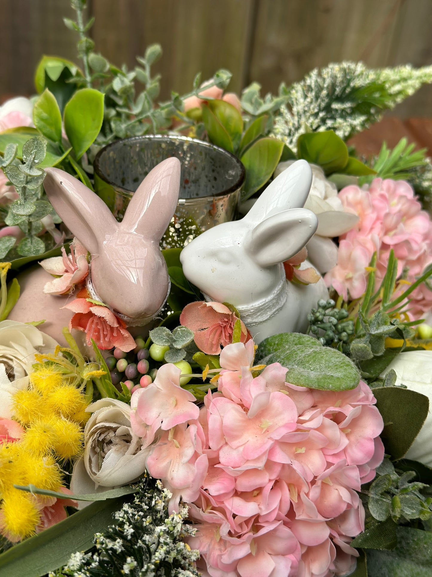 Hopping Along Easter Hunt Road Centrepiece