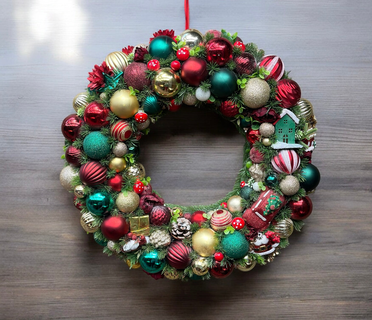 The Crowned Christmas ornament Wreath