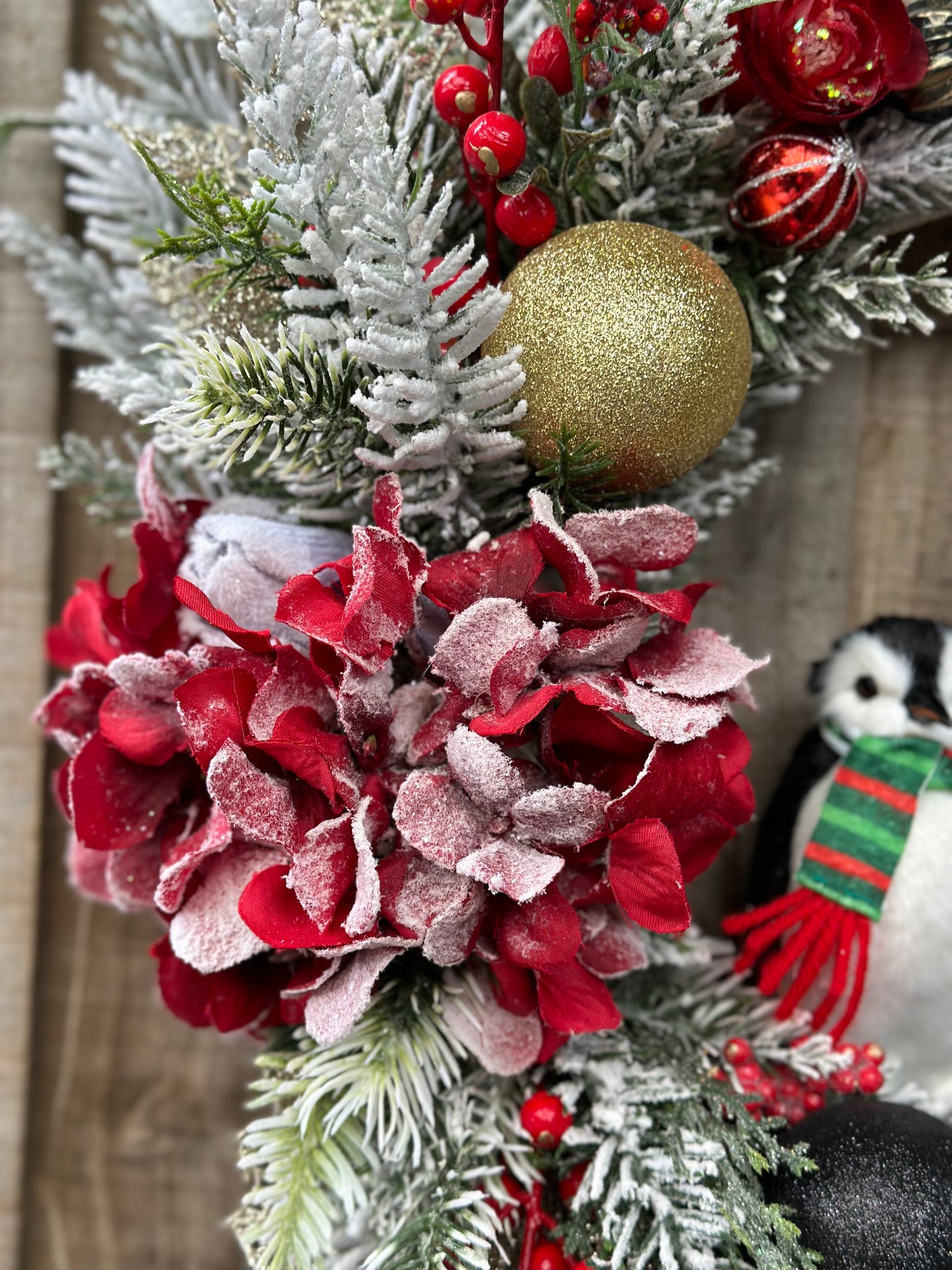 Penguin Christmas Parade Wreath