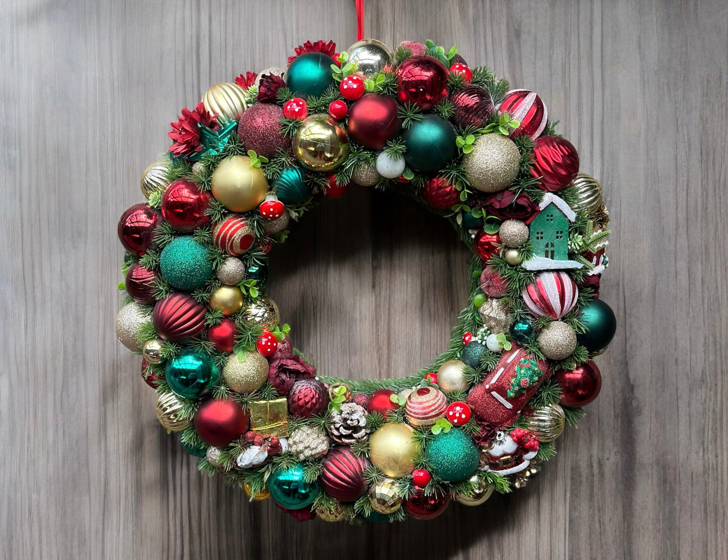 The Crowned Christmas ornament Wreath