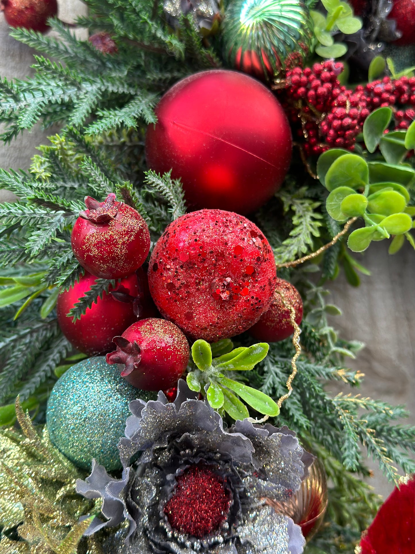 Crimson Christmas Tale Wreath