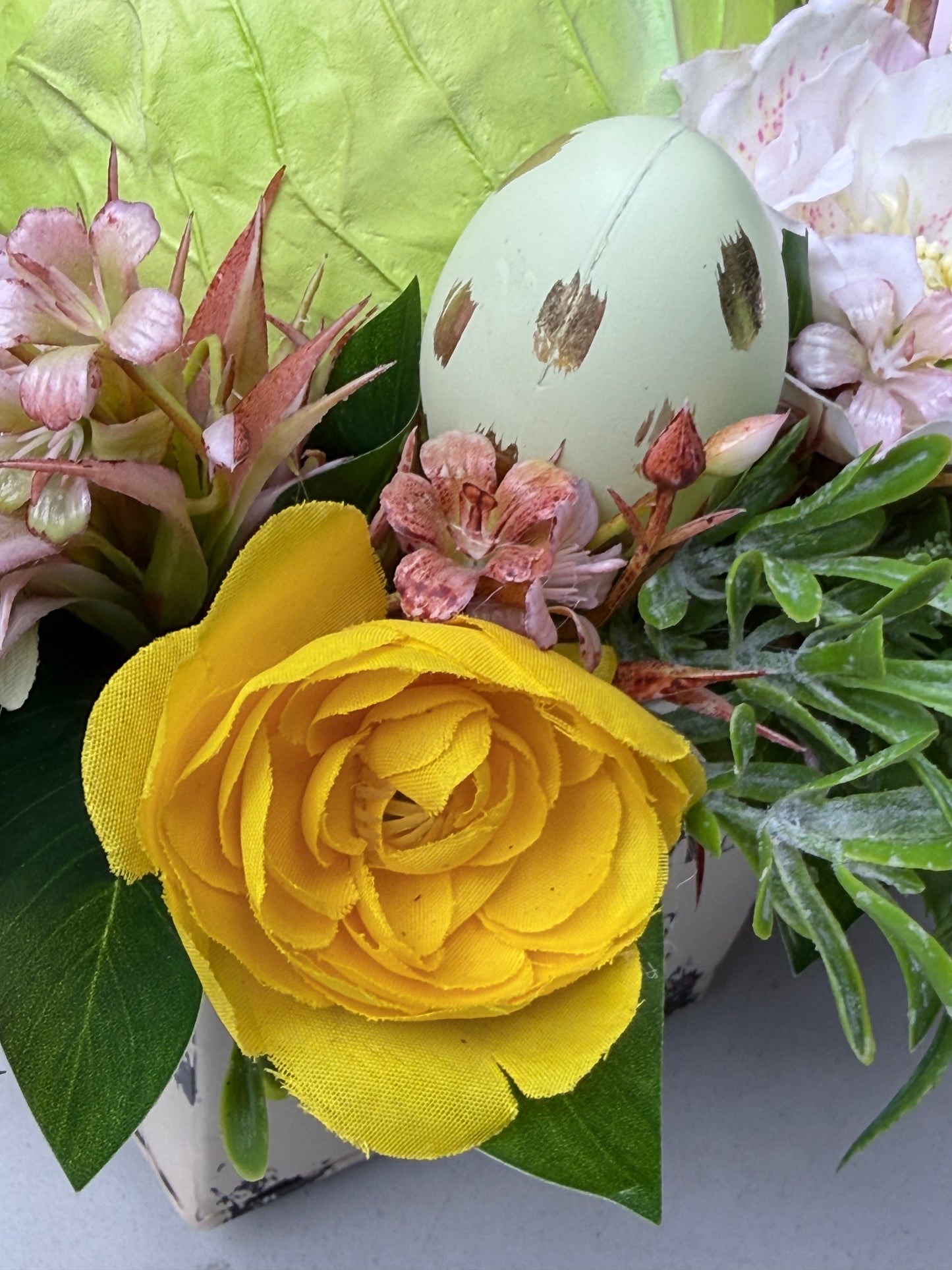 Bunny Patch Еaster Table Decor