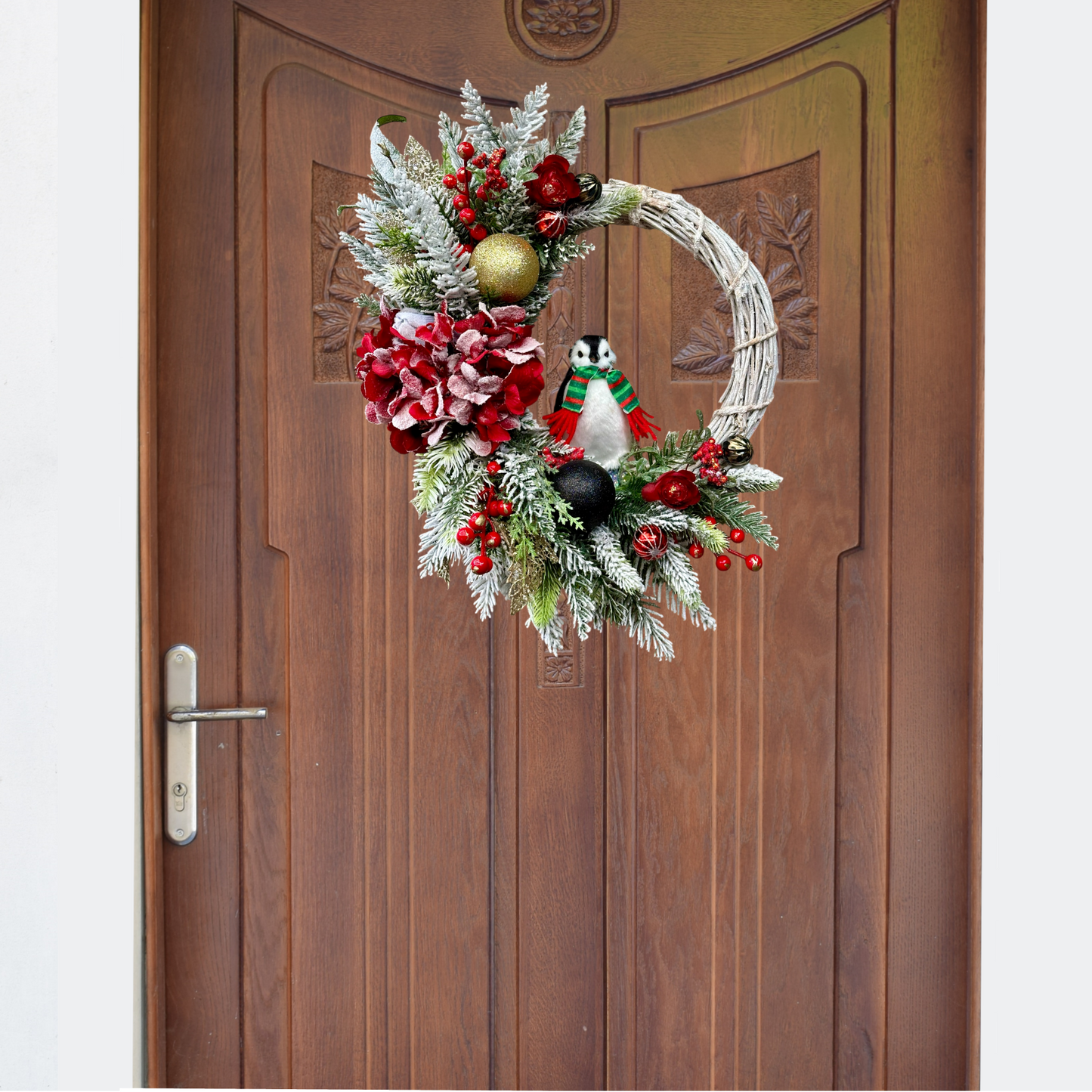 Penguin Christmas Parade Wreath