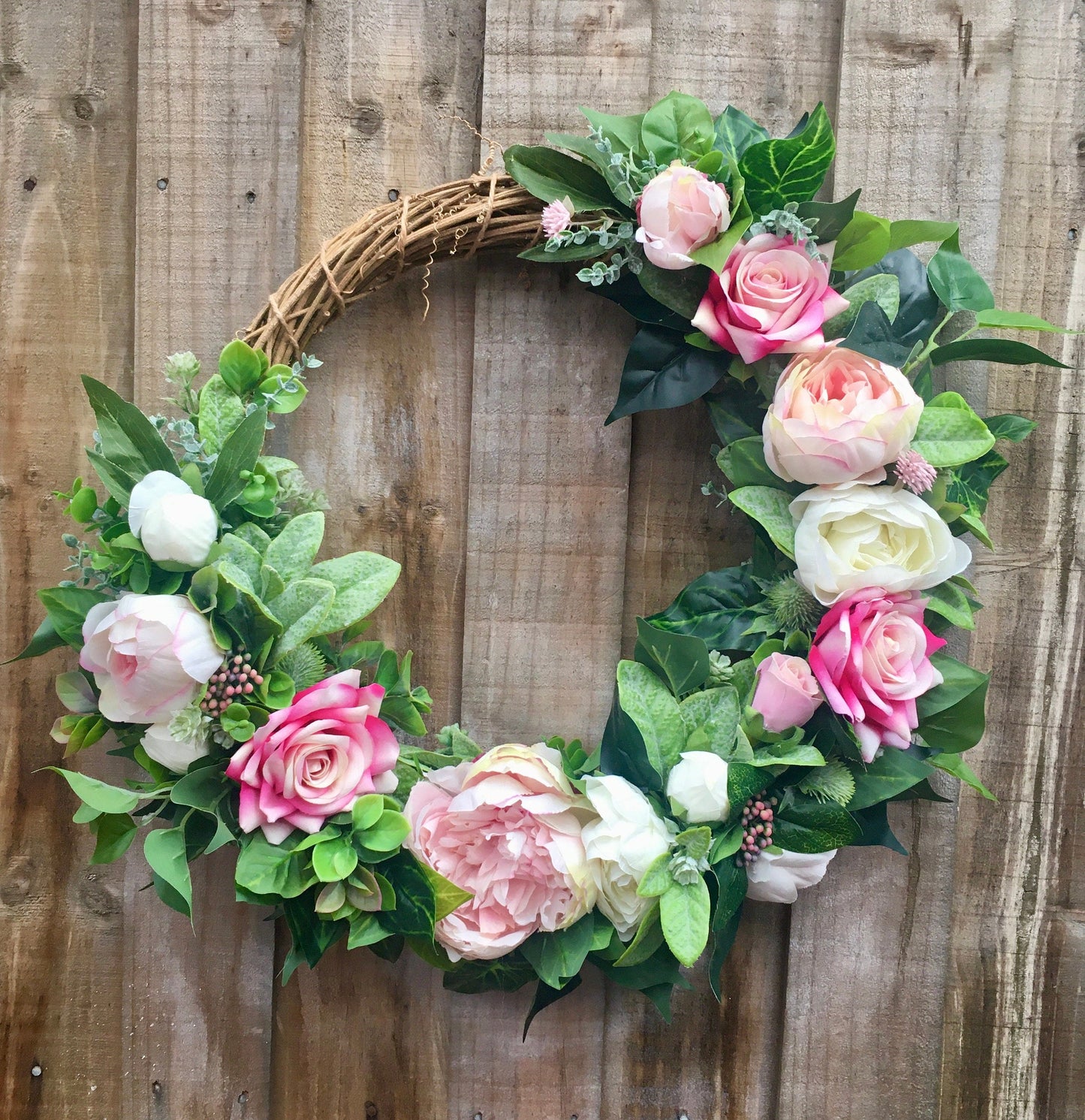 The Merging Hues of Pink Wreath