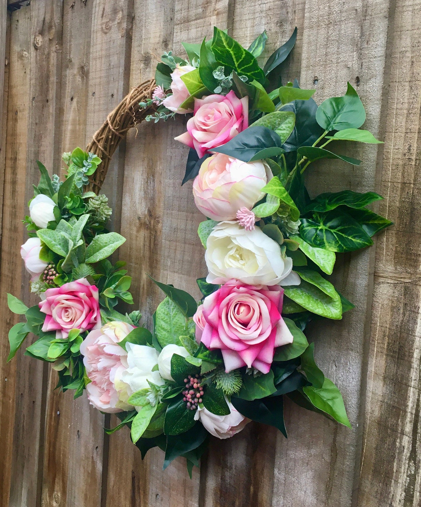 The Merging Hues of Pink Wreath